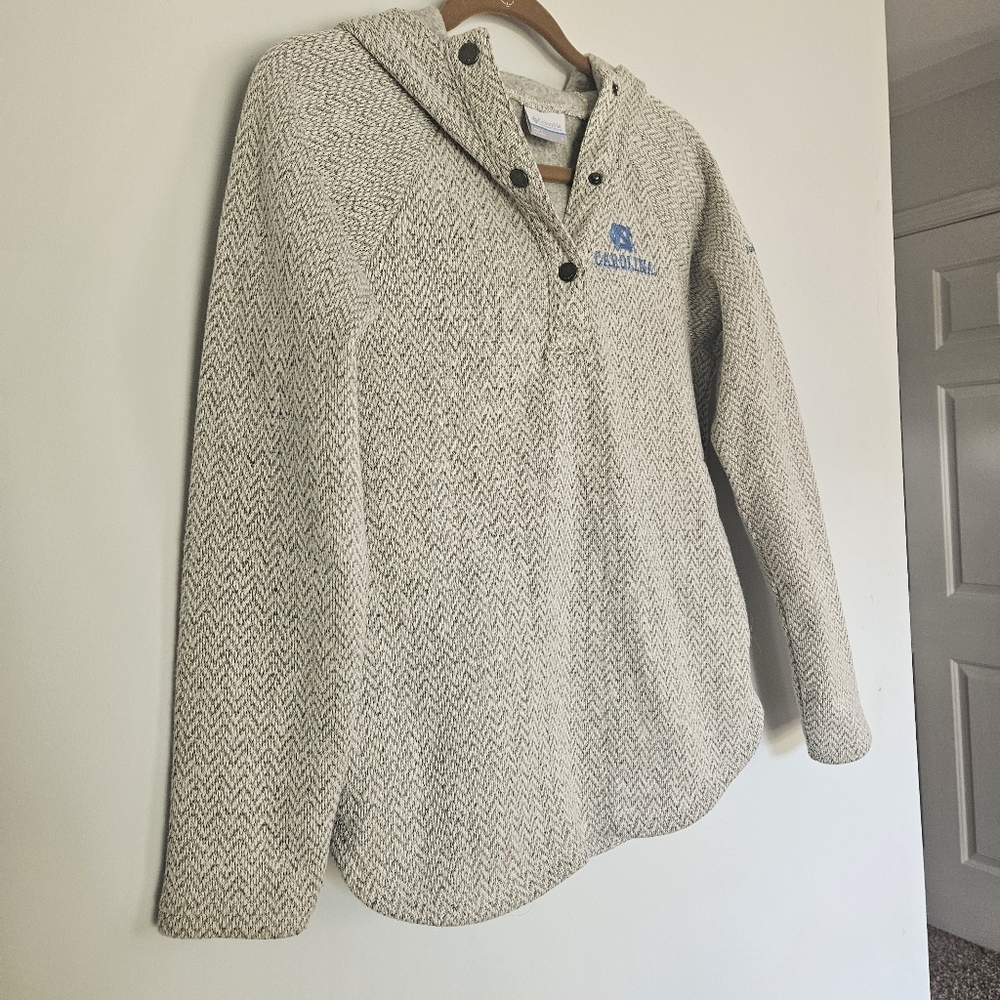 Columbia Women's NC Tar Heels Darling‎ Days Raglan Fleece Pullover Size Small - Picture 3 of 9
